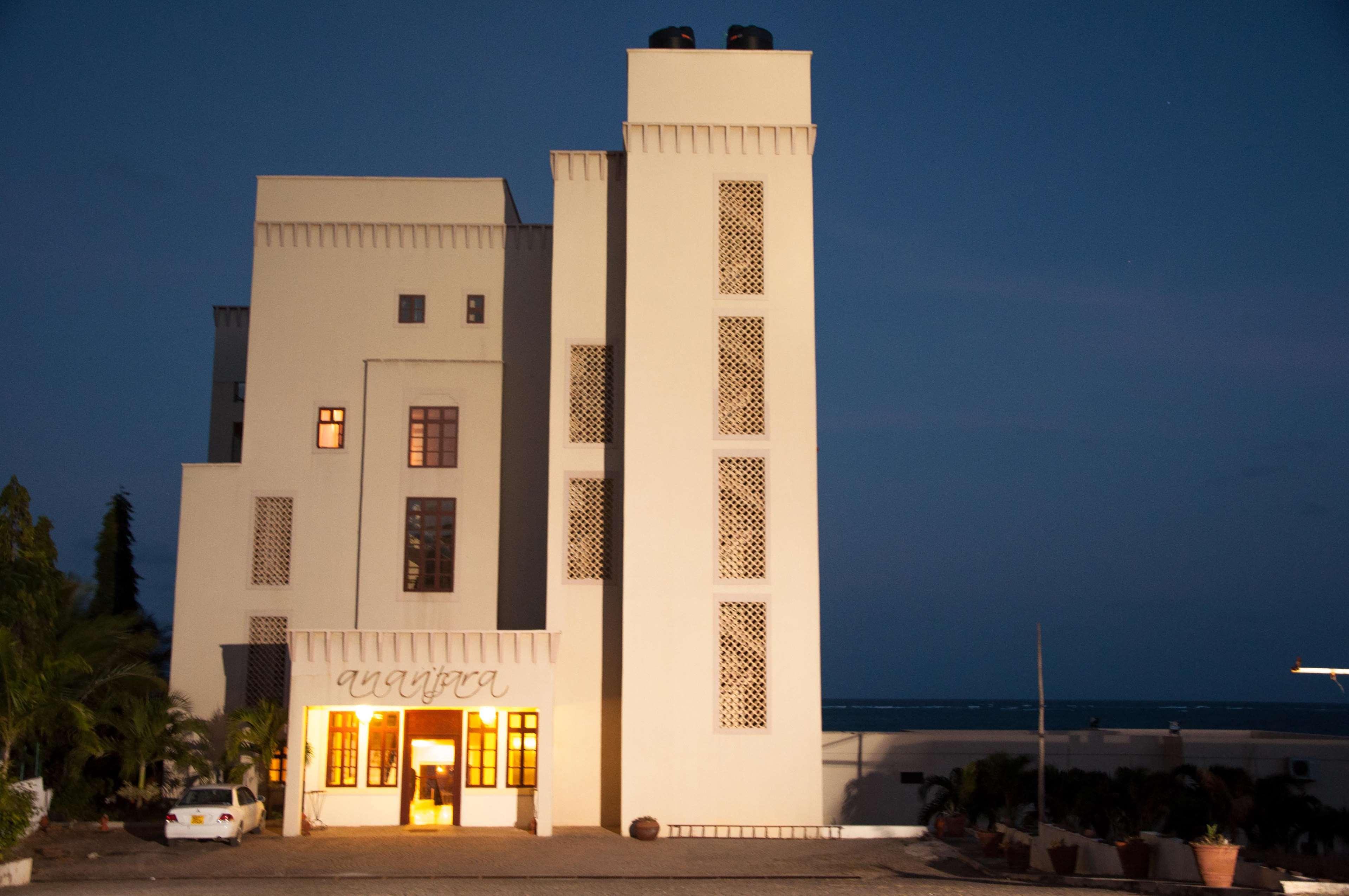 Cocoa Boutique Hotel - Your Kenyan Beachfront Bliss Момбаса Экстерьер фото