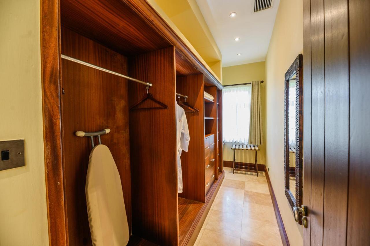 Cocoa Boutique Hotel - Your Kenyan Beachfront Bliss Момбаса Экстерьер фото