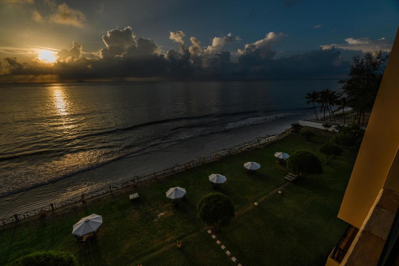 Cocoa Boutique Hotel - Your Kenyan Beachfront Bliss Момбаса Экстерьер фото