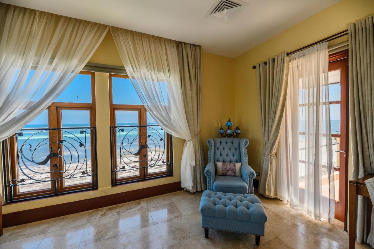 Cocoa Boutique Hotel - Your Kenyan Beachfront Bliss Момбаса Экстерьер фото
