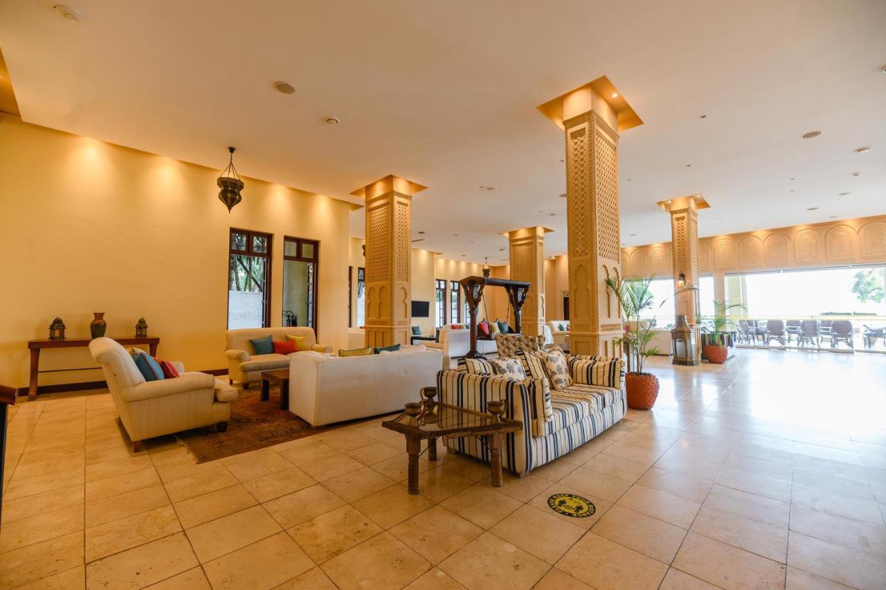 Cocoa Boutique Hotel - Your Kenyan Beachfront Bliss Момбаса Экстерьер фото