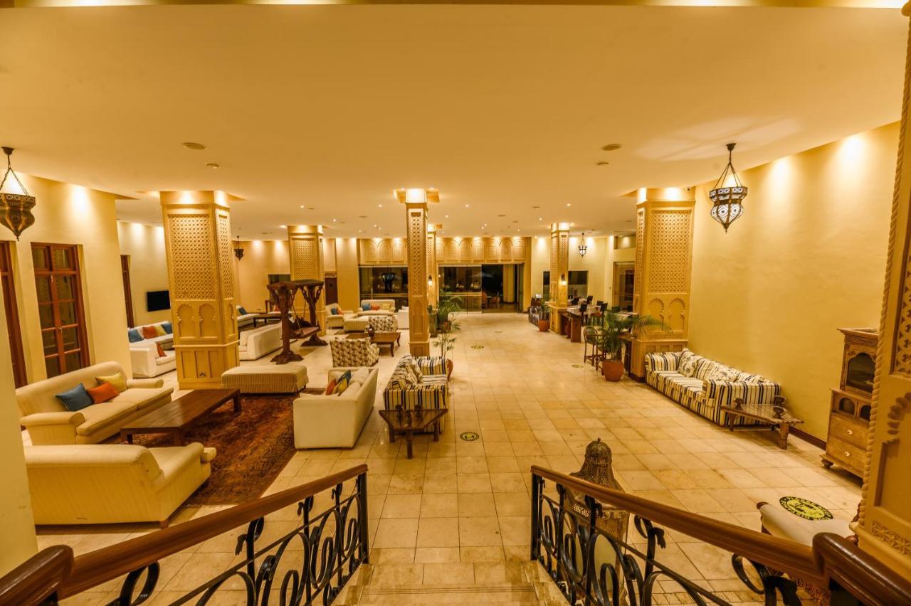 Cocoa Boutique Hotel - Your Kenyan Beachfront Bliss Момбаса Экстерьер фото