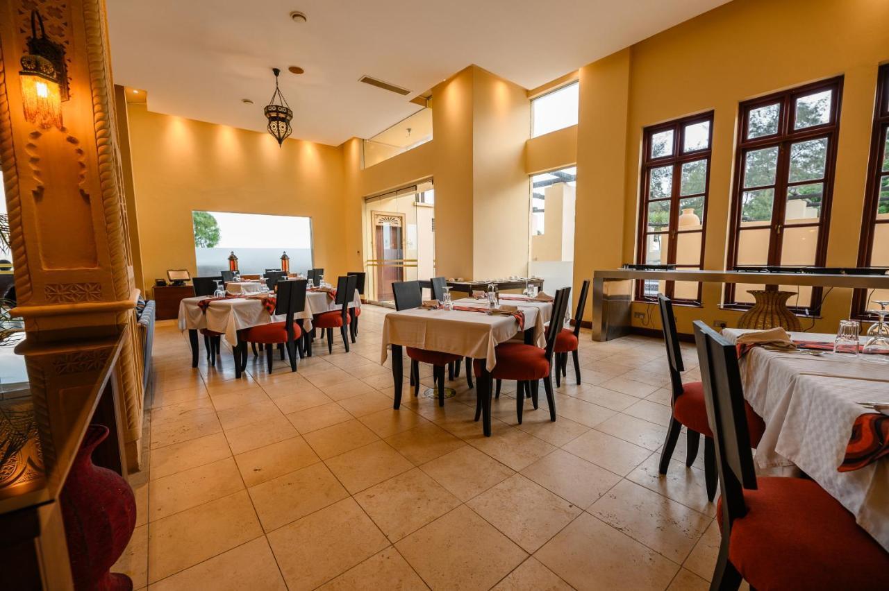 Cocoa Boutique Hotel - Your Kenyan Beachfront Bliss Момбаса Экстерьер фото